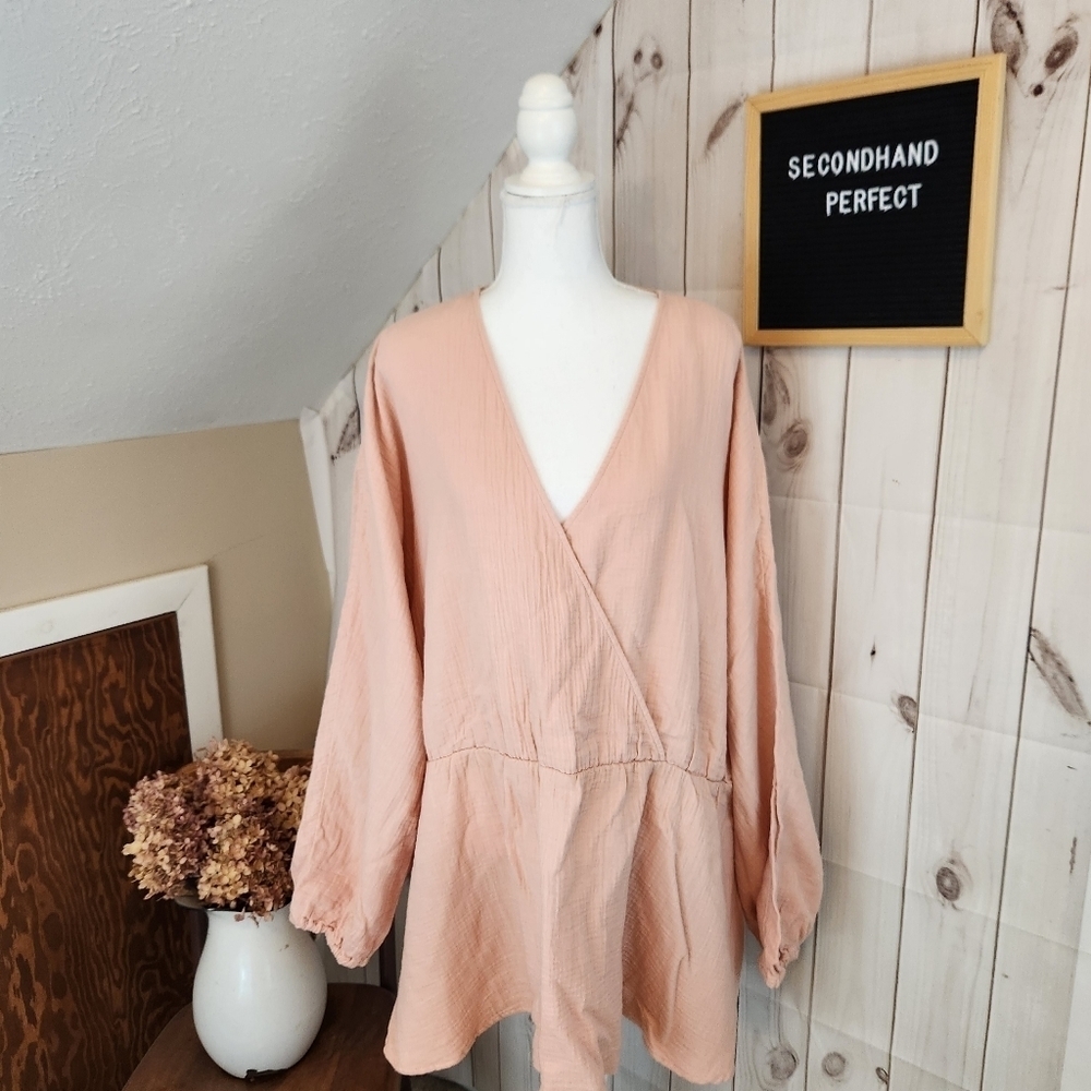 Ava & Viv Peach V Neck Peplum Top